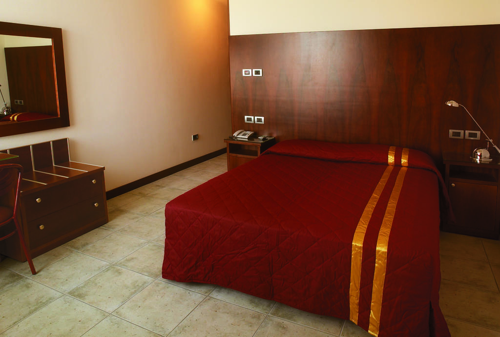 La Corte Meublé Hotel 3*